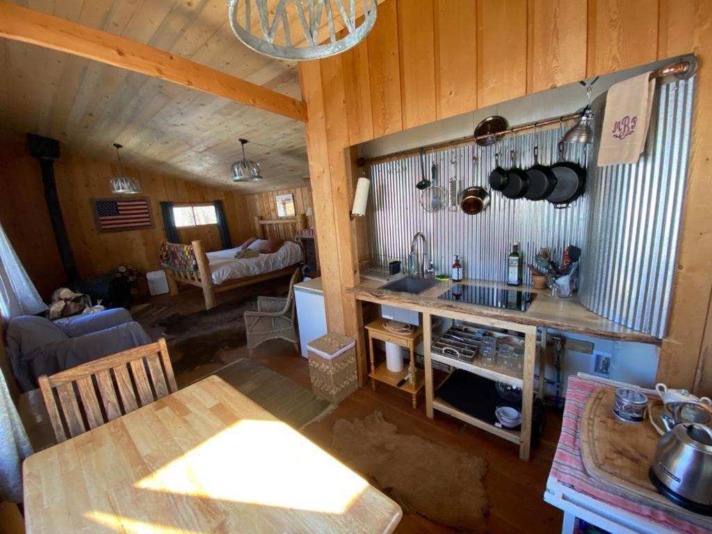 Aubin Sky Lodging At The Yl Ranch Savery Exterior foto