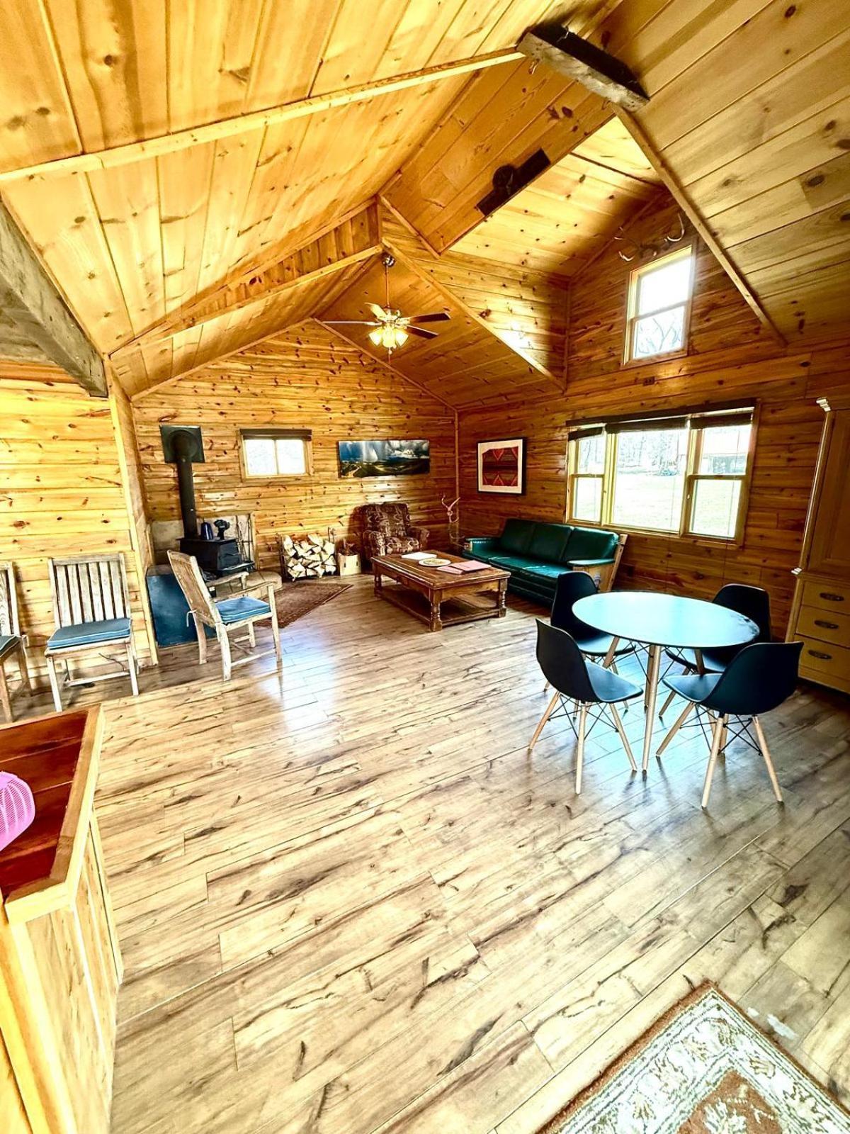 Aubin Sky Lodging At The Yl Ranch Savery Exterior foto